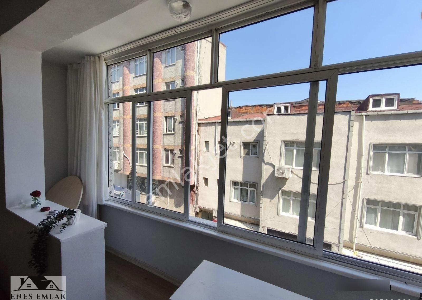 Kâğıthane Harmantepe'de Cadde Üzerinde | 2+1 | Eşyalı Daire - Görsel 20