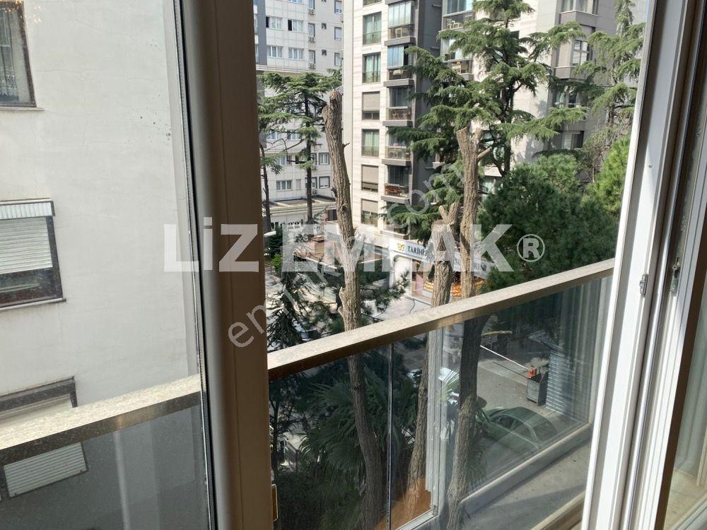 Kadıköy Ömerpaşa'da Balkonlu, Kombili, 4+1 Satılık Daire - Görsel 5