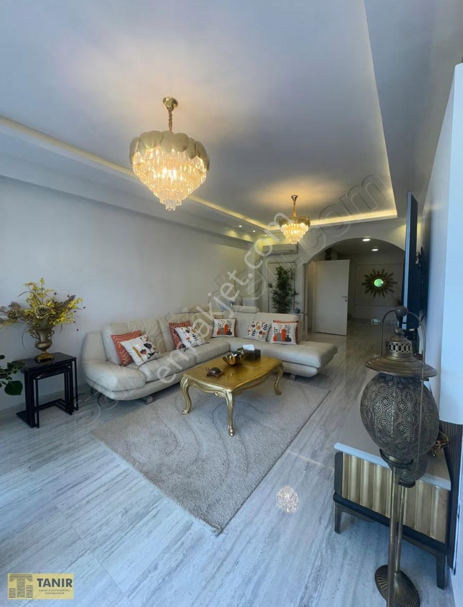 Bahçeşehir Full Tadilatlı Asansörlü Satılık Müstakil Villa 5+2 - Görsel 13