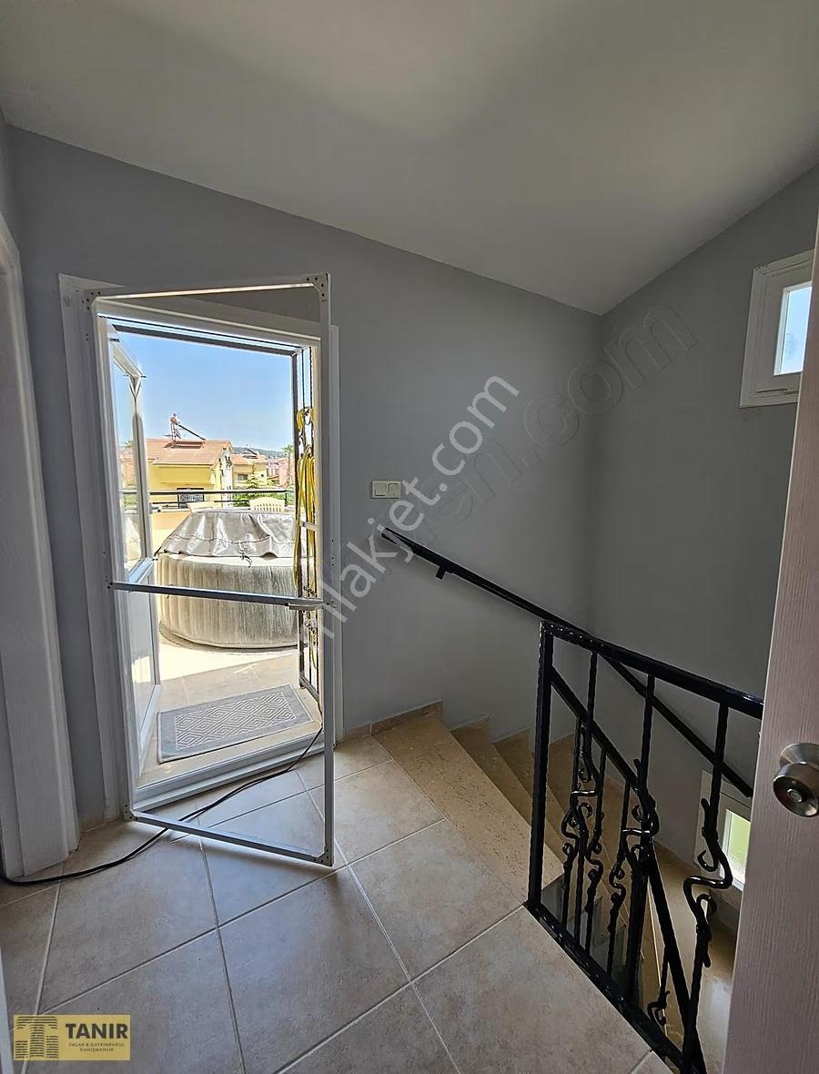 Kuşadası Davutlar Mevkii Tek Müstakil Esyalı 4+1 Villa - Görsel 28