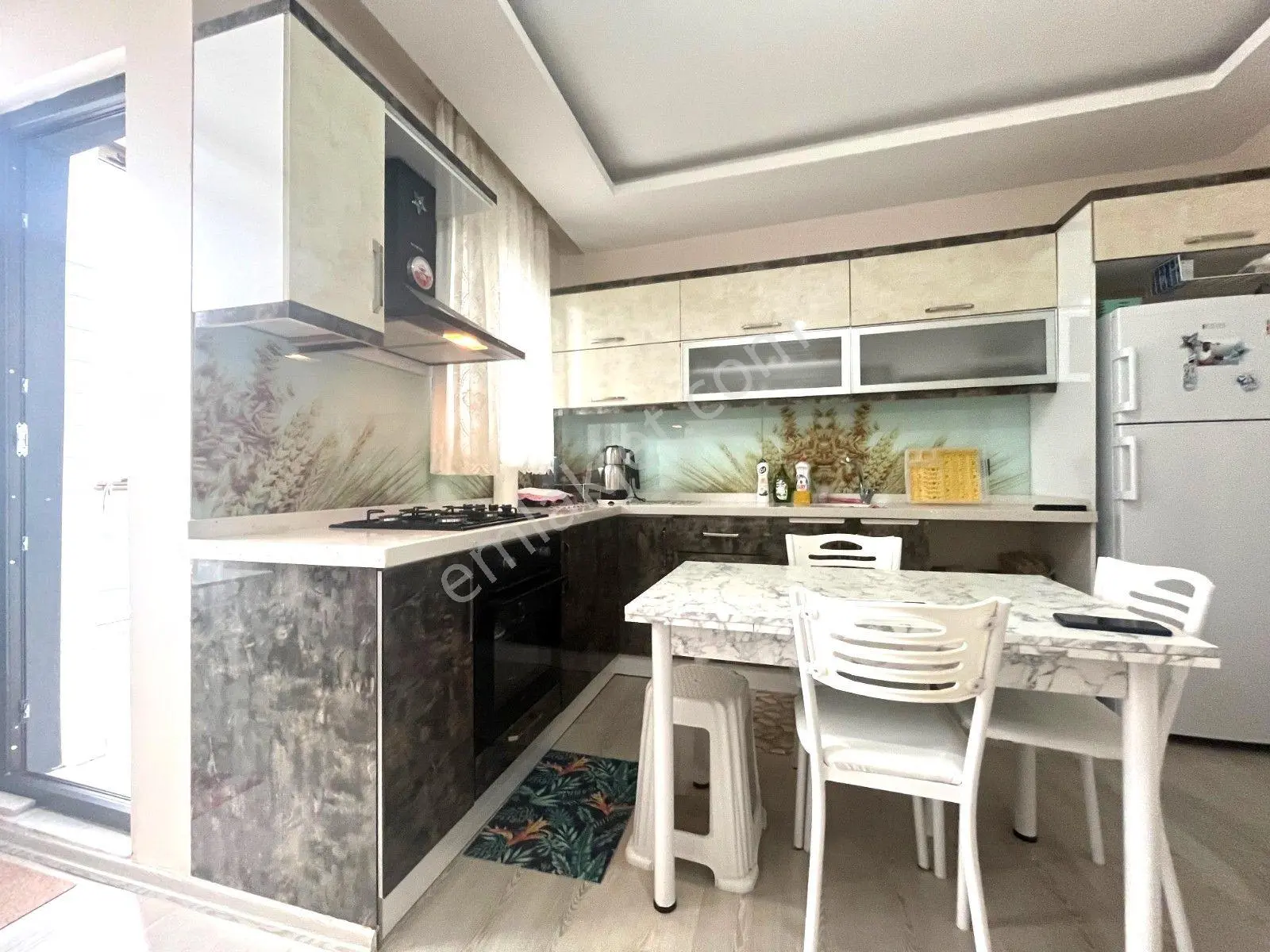 𝄞melodi'den Akçay Merkez'de Piyasanın Altında Ön Cephe Asansörlü Cam Balkon 1+1 Daire - Görsel 5