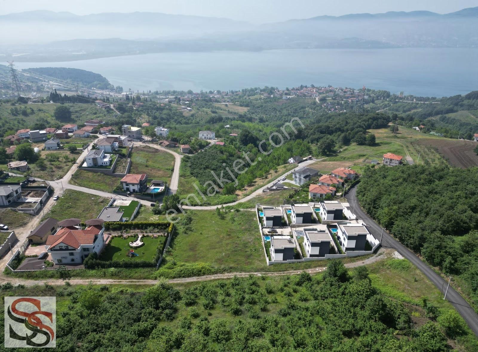 Serdivan Esentepede Eşsiz Göl Manzaralı 820 M2 Villalık Arsa - Görsel 3