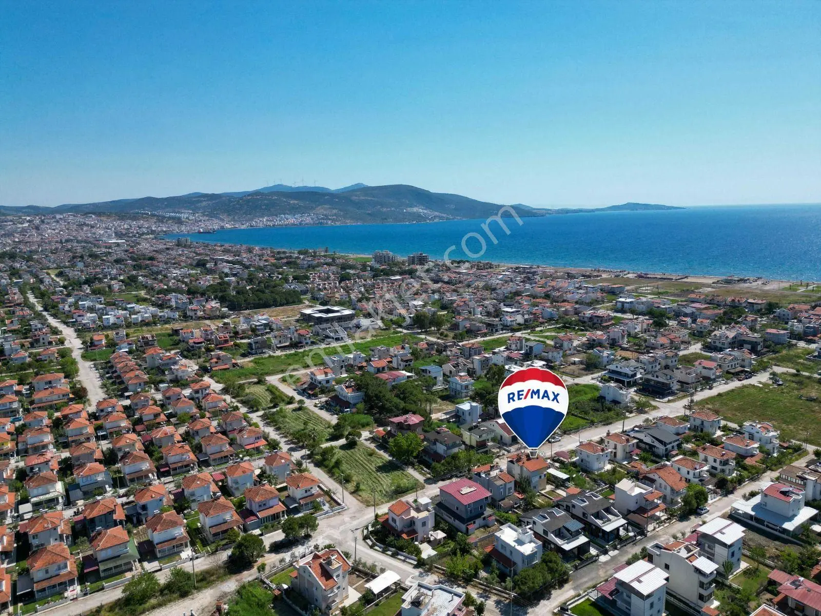 Dikili İsmetpaşa Mahallesi'nde Bahçeli 3+1 İkiz Nizam Villa! - Görsel 3