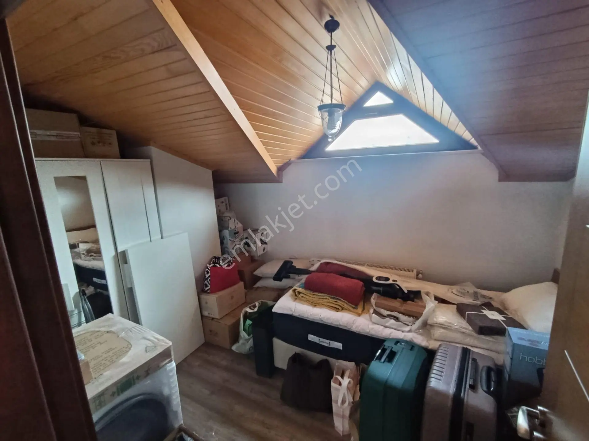 Beşevlerin Güzel Konumunda Teraslı 2+1 Kiralık Daire - Görsel 5
