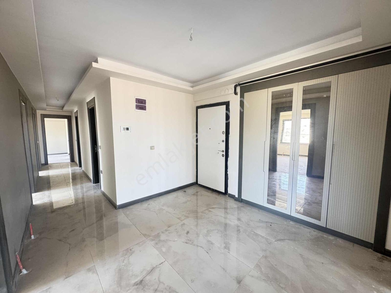 Green Life/cadde Üzeri,7/24 Güvenlikli Site/ön Cephe Satılık4+1