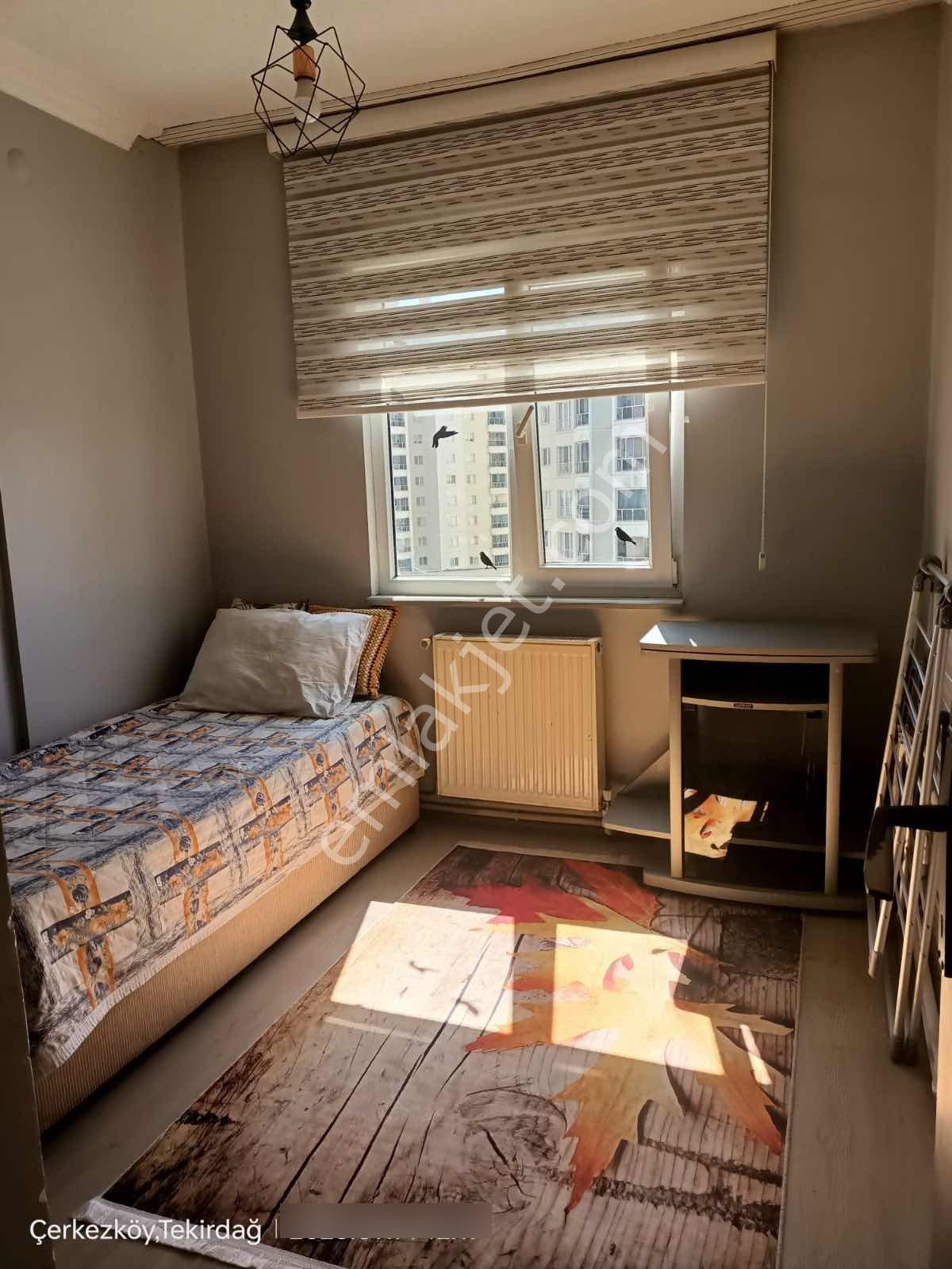 Emlak Konut Full Eşyalı Kiracılı Satılık Daire Tadilatlı - Görsel 6