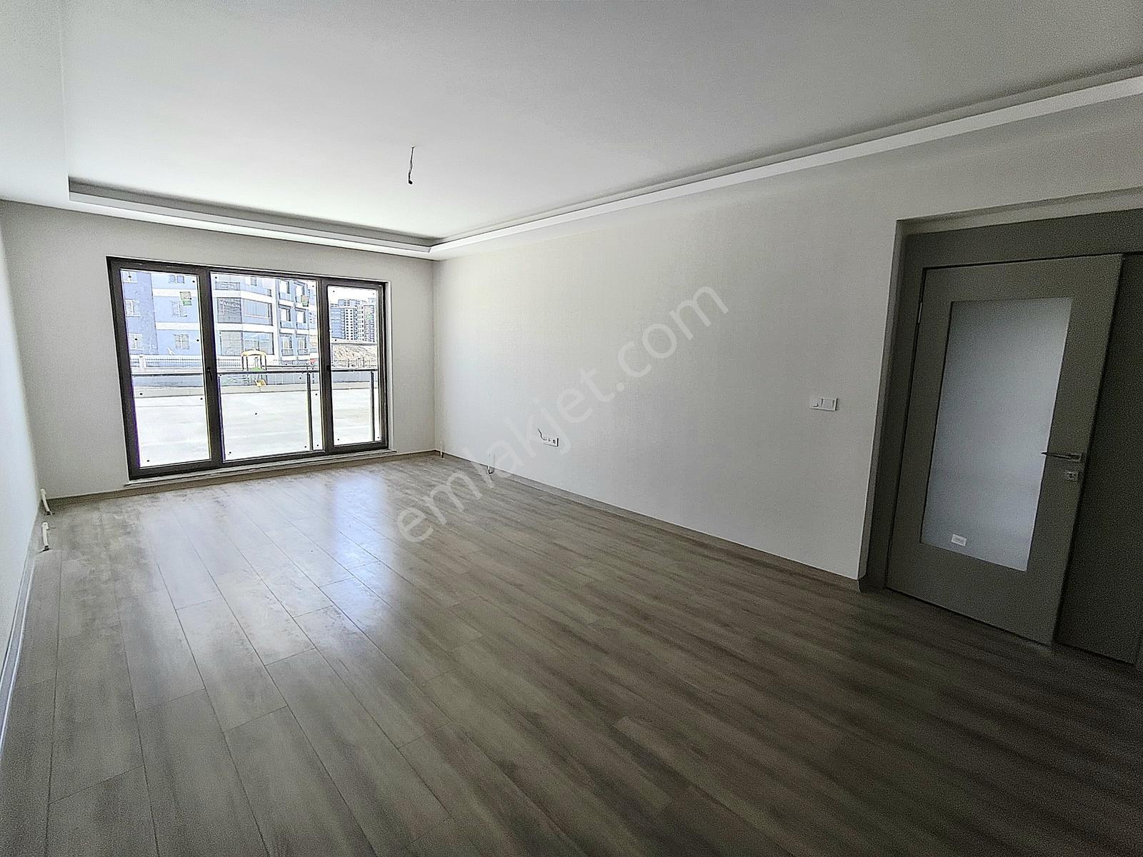 Susuz'da İskanı Alınmış Hemen Tapu Sıfır 4+1+1 Daire /marka - Görsel 40