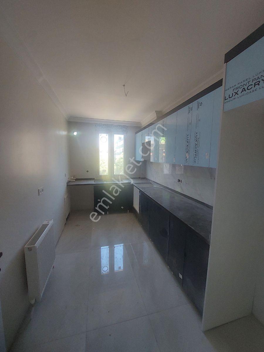 Ayışığından Ömür Plazaya Yakın Yeni Binada 3+1 Kiralık Daire - Görsel 10