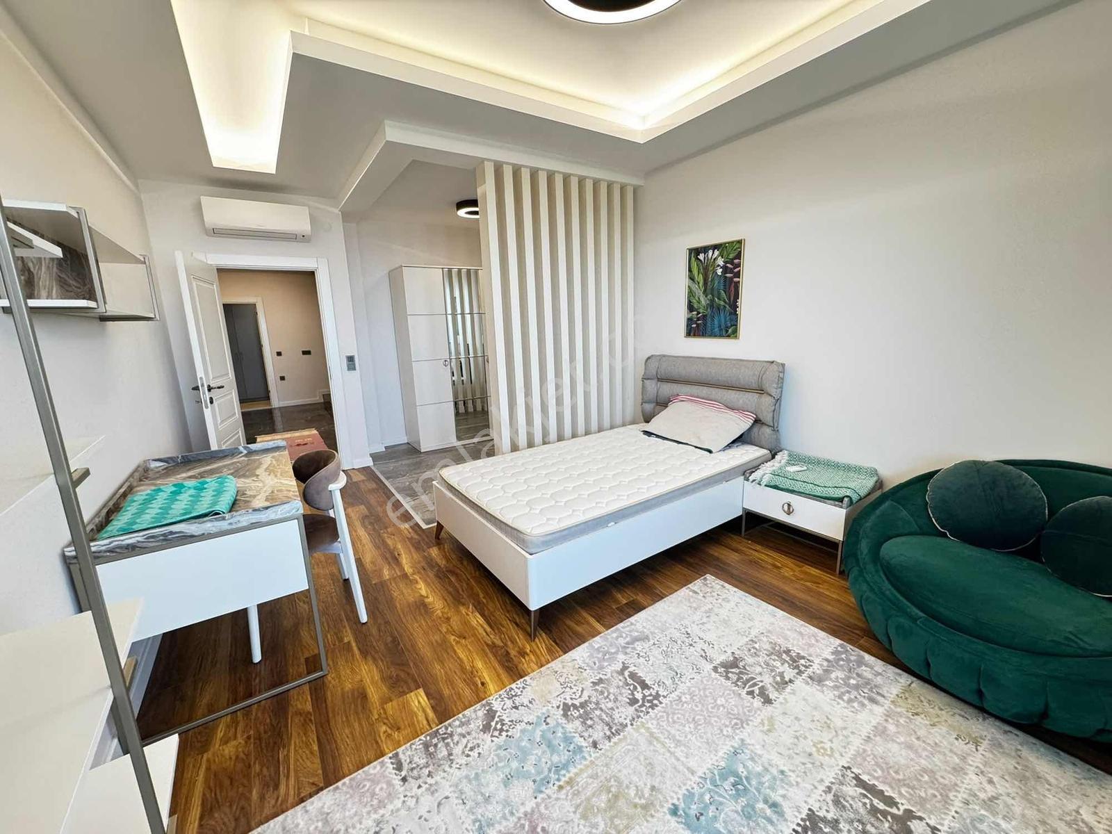 Alanya Tepe Mahallesi Vatandaşlığa Uygun Satılık Villa - Görsel 27