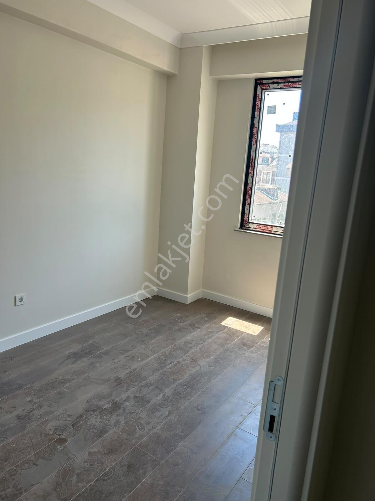 Aşağı Dudullu Huzur Mah. Sıfır Ara Kat Kiralık Daire 2+1 70 M2 - Görsel 16
