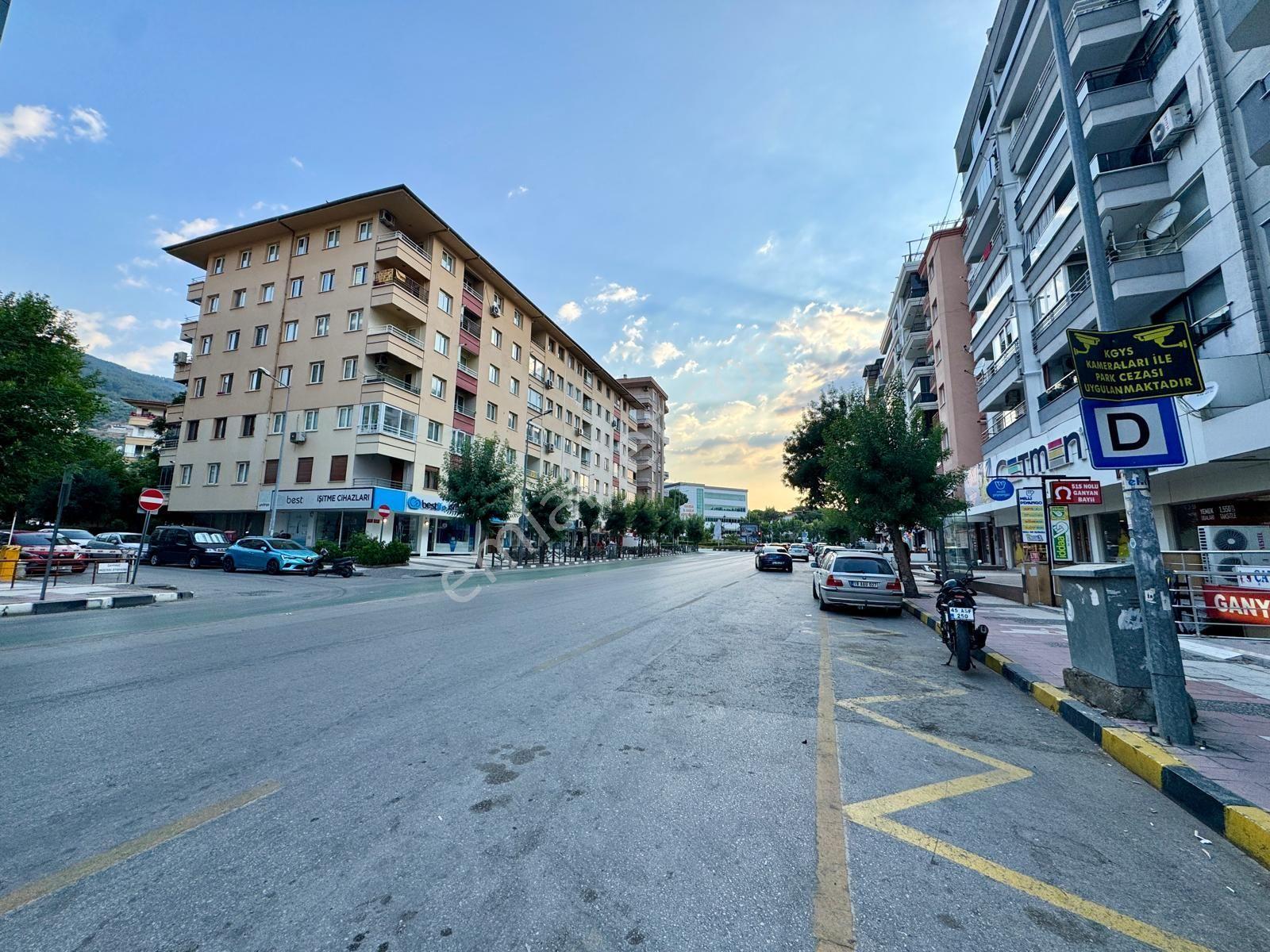 Zeki Emlak'tan Manisa Tevfikiye Mh. 1+1 Kapalı Mutfak Kiralık Daire - Görsel 19
