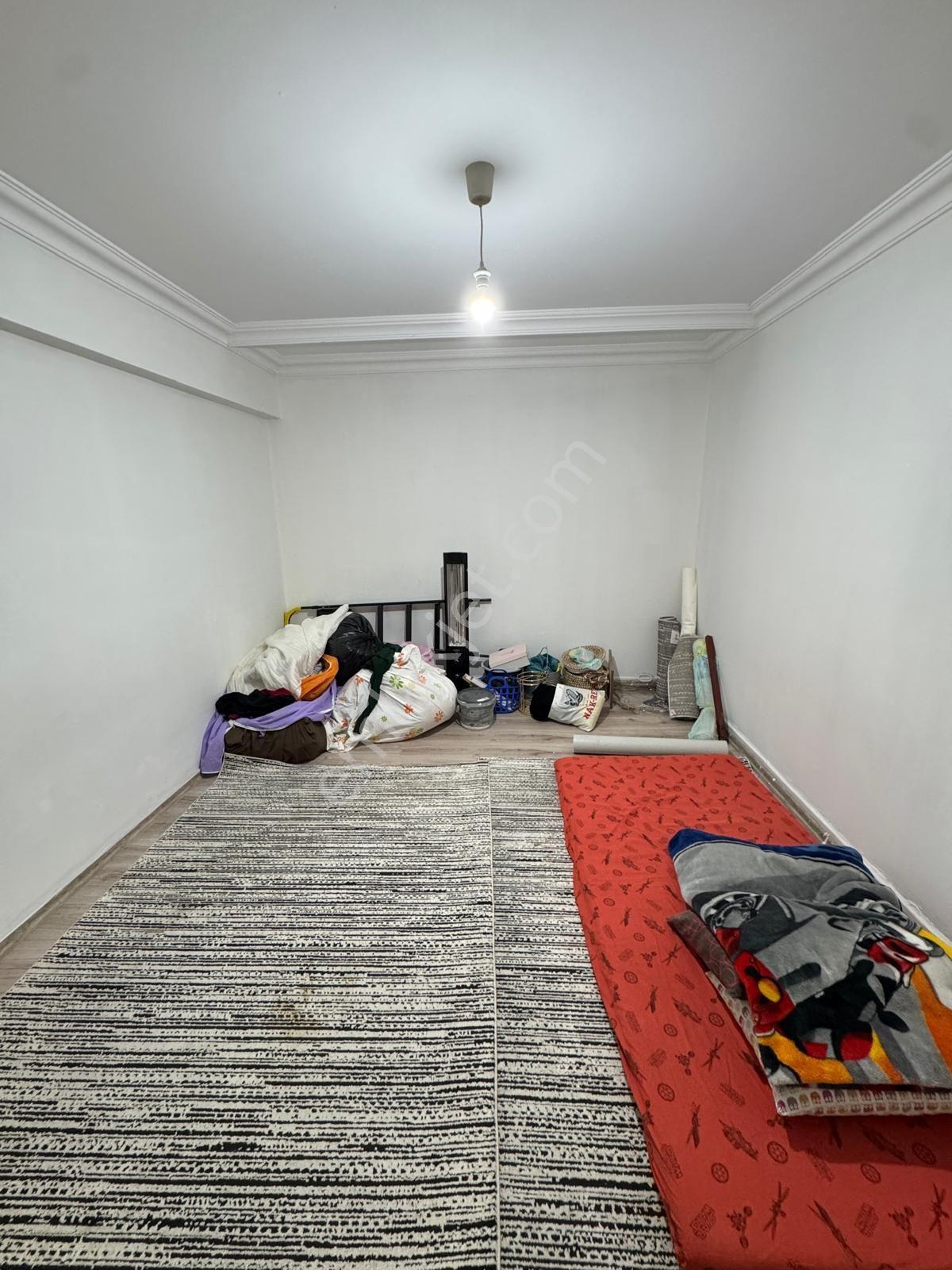 Zeki Emlak'tan Manisa Tevfikiye Mh. 1+1 Kapalı Mutfak Kiralık Daire - Görsel 11