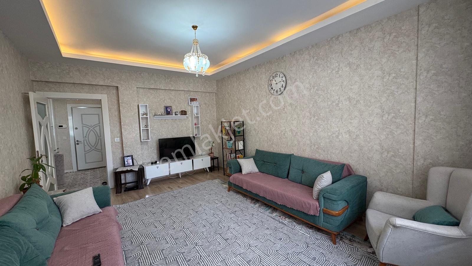 Beykent 1.etap'ta Satılık 2+1 Yüksek Giriş Daire