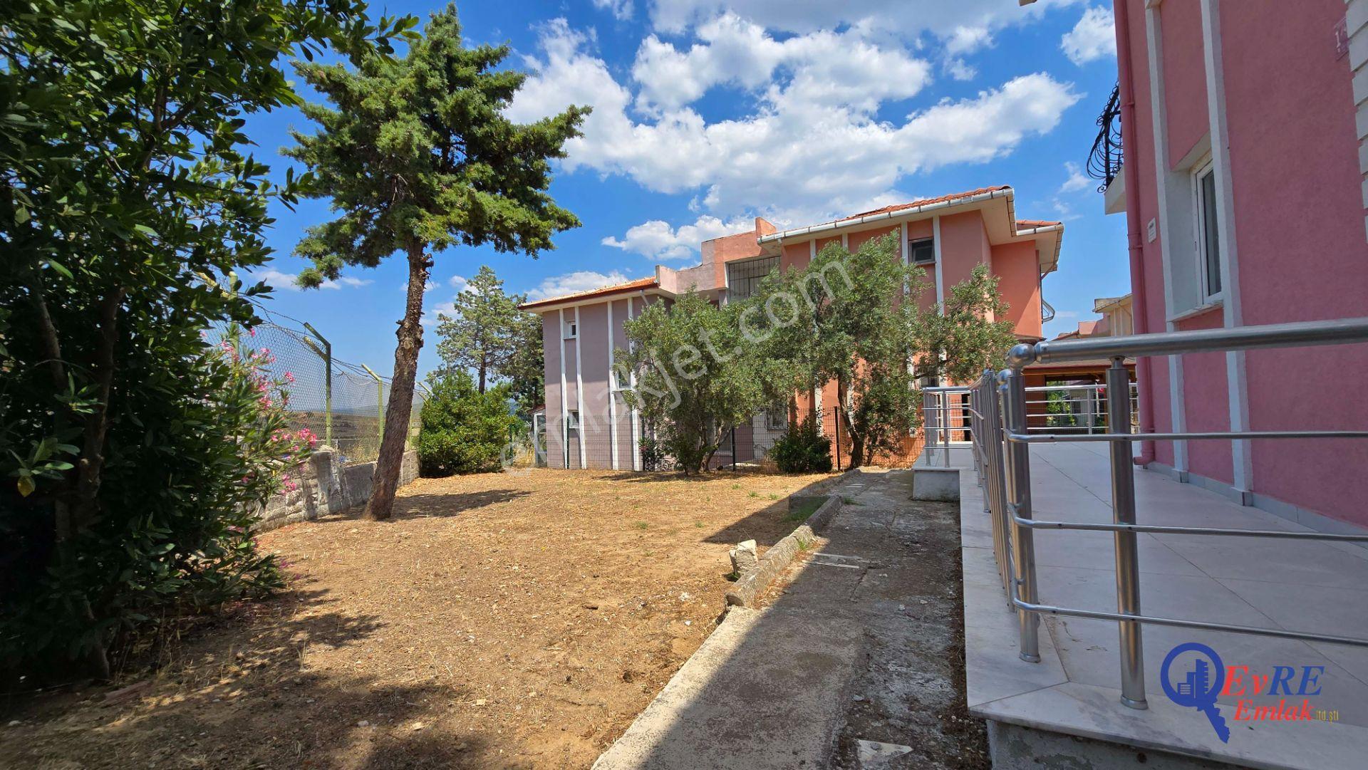 Evre Emlaktan Yeşillikler İçinde Ki Sitede 3+1 Verandalı Ve Bahçeli Villa - Görsel 35