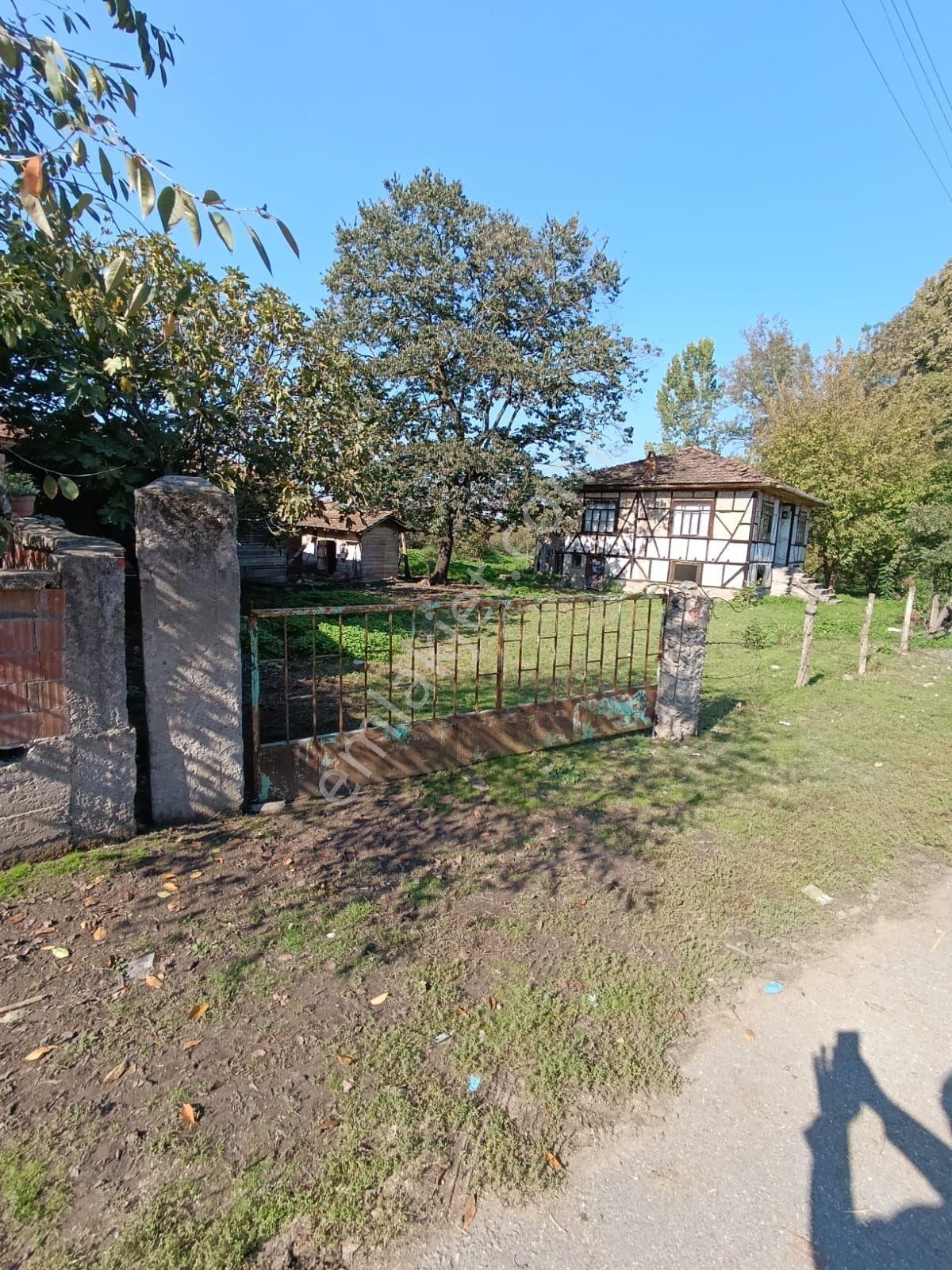 Hendek Çayırbaşı'nda 600m² Villa İmarlı Arsa - Görsel 3