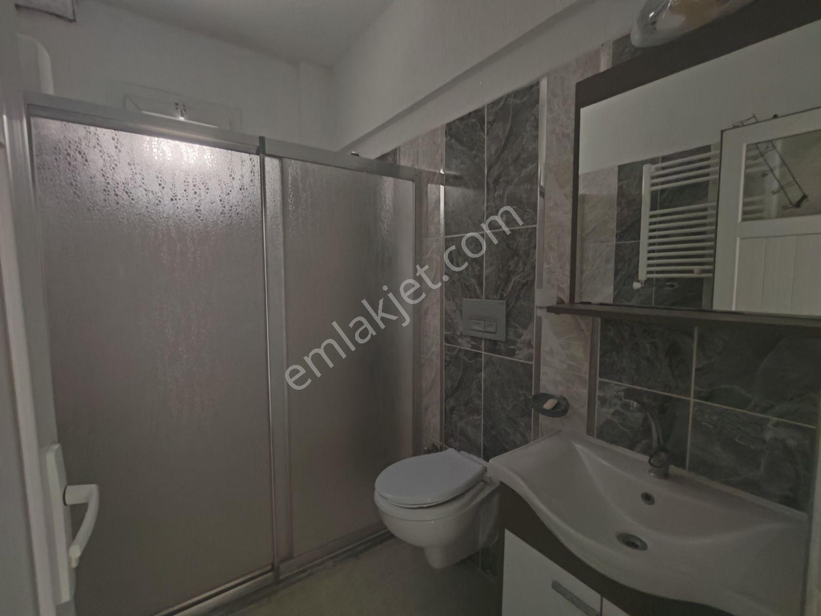 Geniş, Ferah Ve Müstakil Girişli 3+1 Kiralık Daire! - Görsel 3
