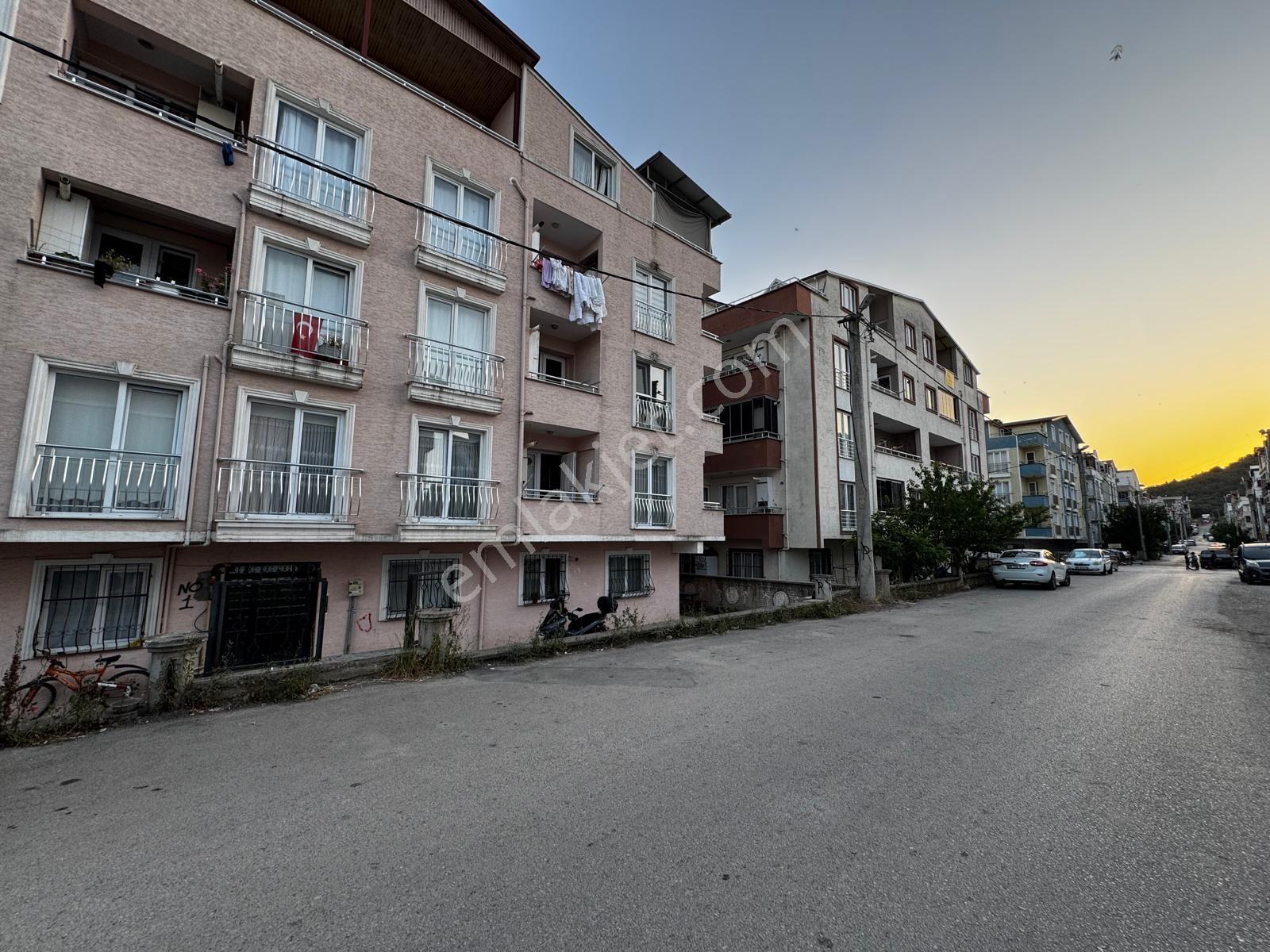 Bursa Demirtaş'ta Bakımlı Satılık 3+1 Daire