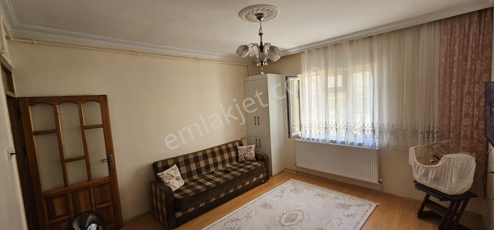 Güneş Mahallesinde 3 Katlı Garazlı 2+1 Müstakil Ev - Görsel 2