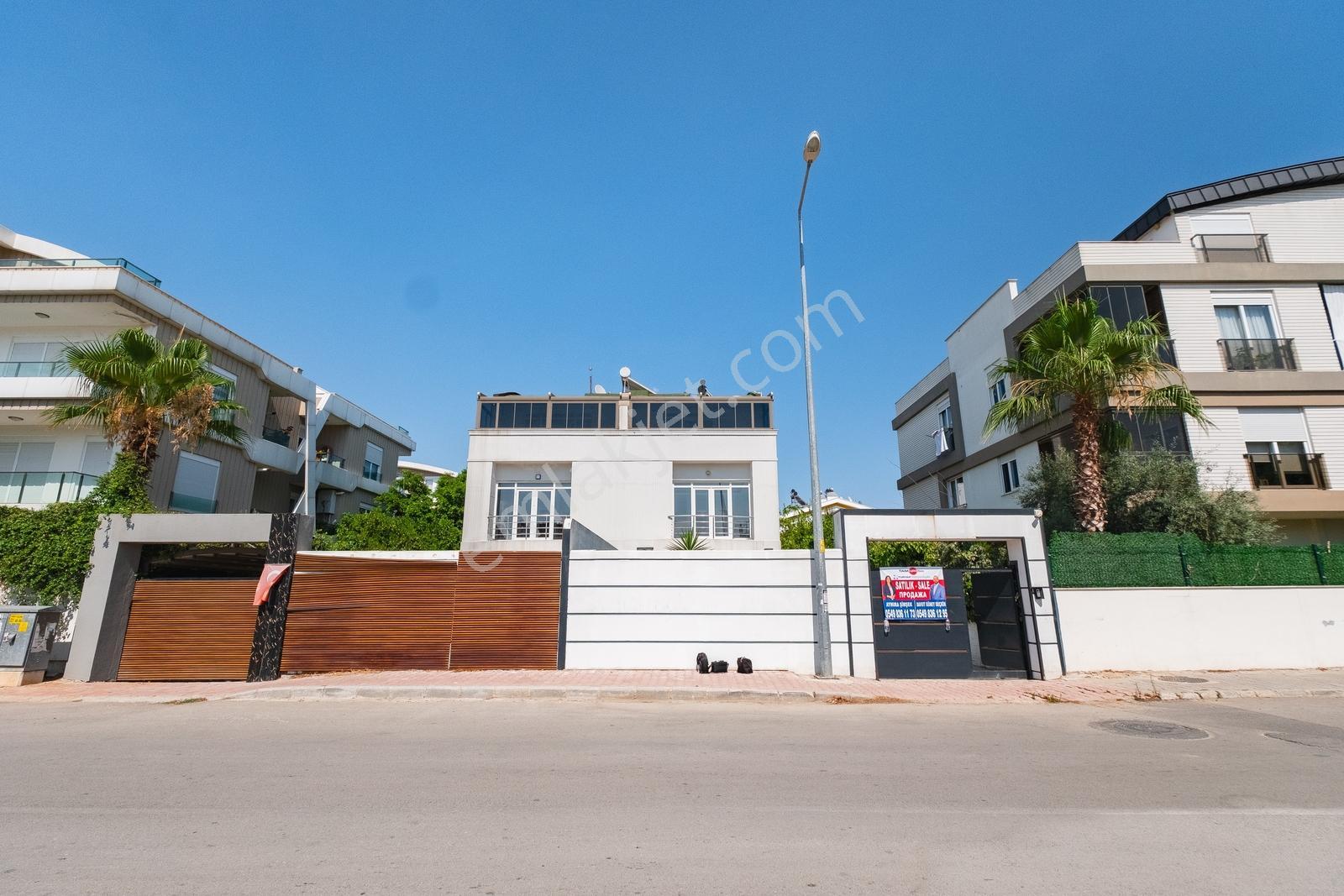 Şehrin Kalbinde Satılık Masrafsız 4+2 Villa - Görsel 34