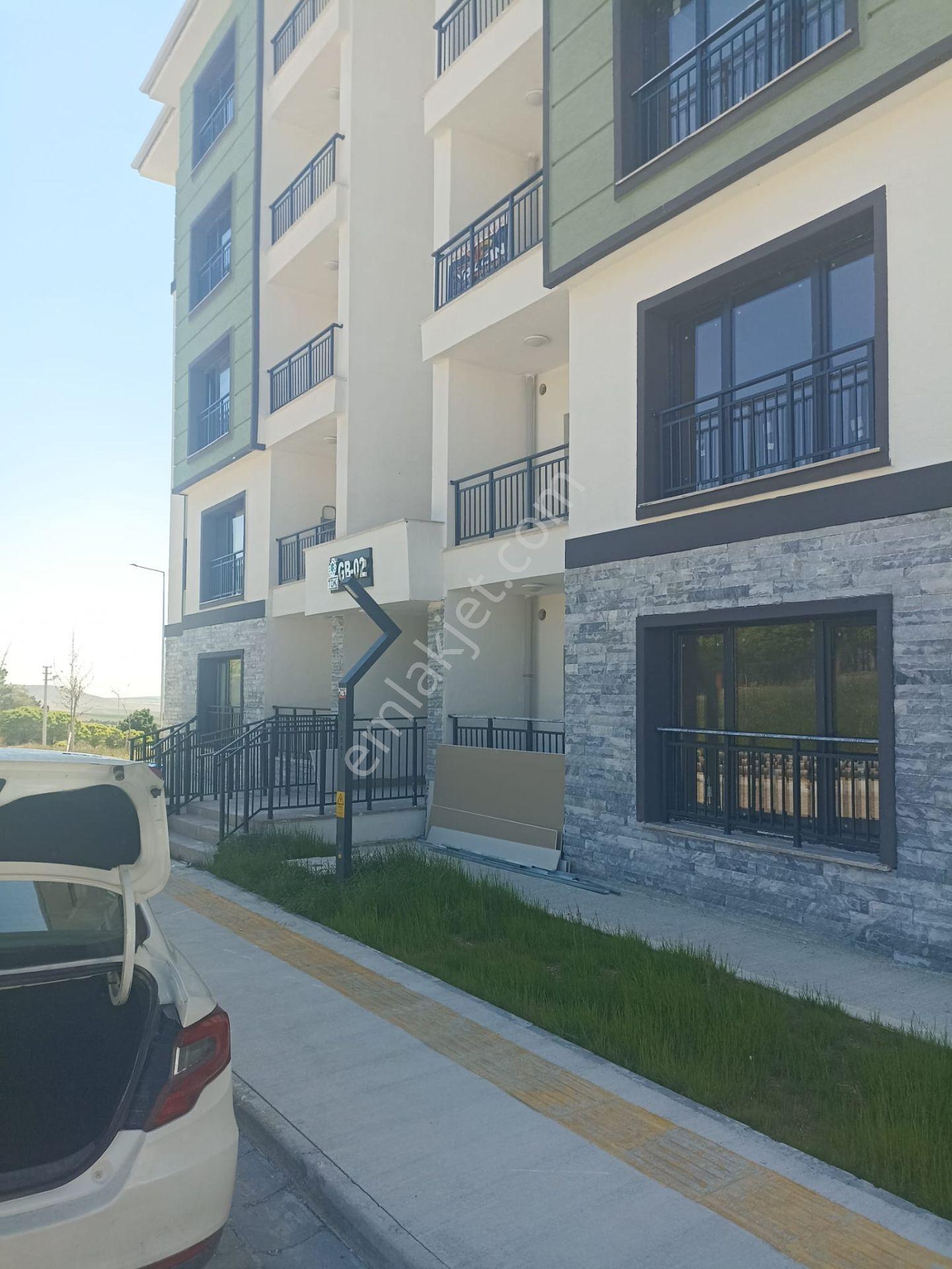 Akçay Emlak'tan Yunak Yeni Toki Konutlarında Sıfır Kiralık 3+1 Daire - Görsel 18