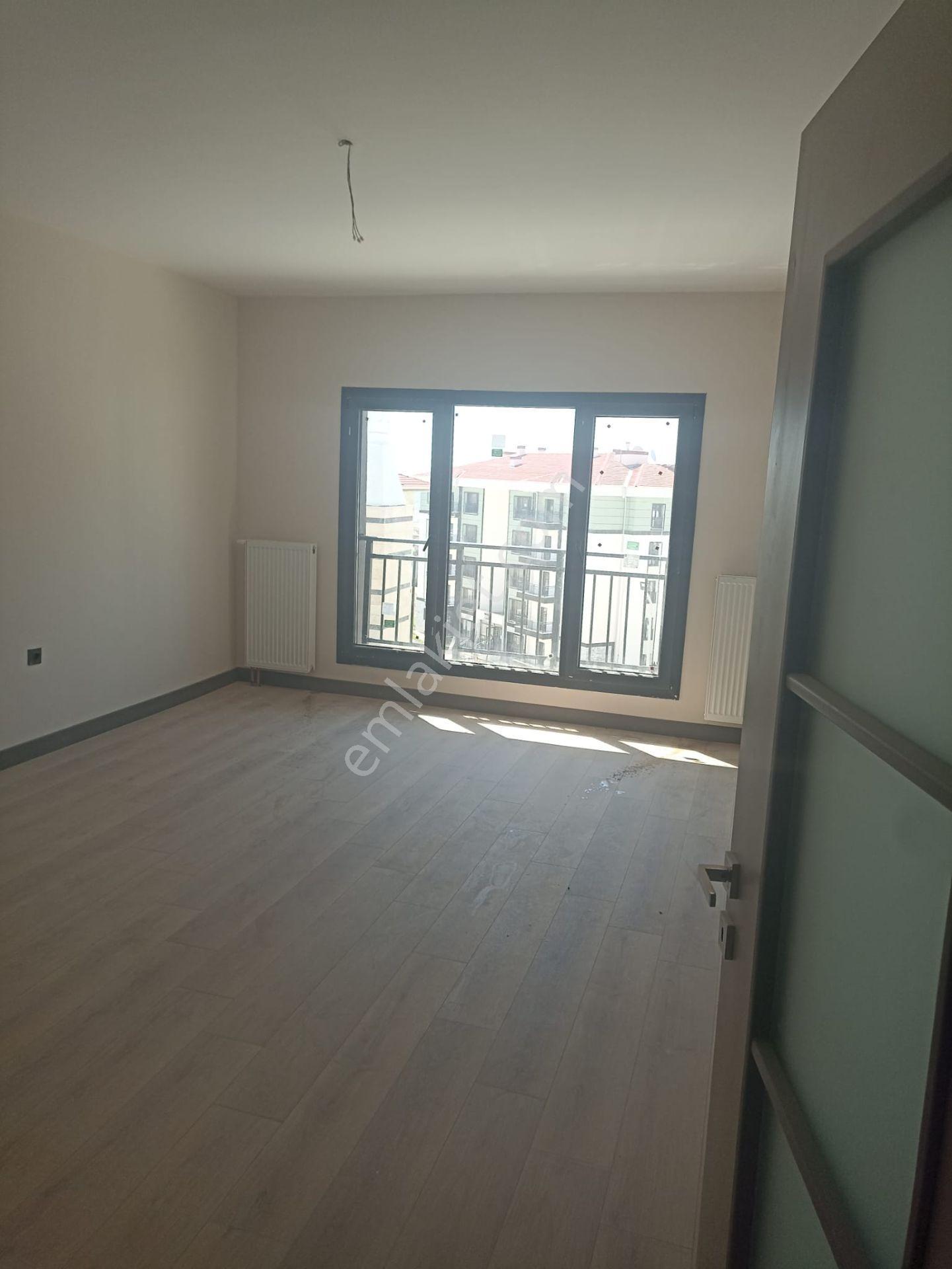 Akçay Emlak'tan Yunak Yeni Toki Konutlarında Sıfır Kiralık 3+1 Daire - Görsel 12