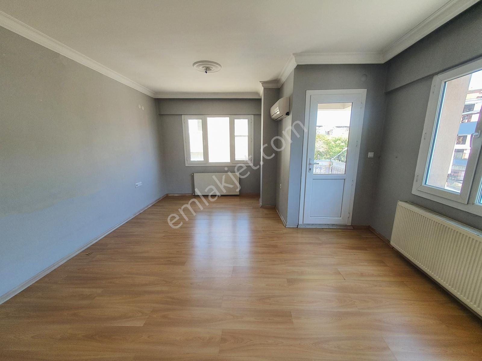 Genç Bina Cadde Üstü, Köşe Cepheli, Ebeveyn B. 2+1 Kiralık Daire - Görsel 36