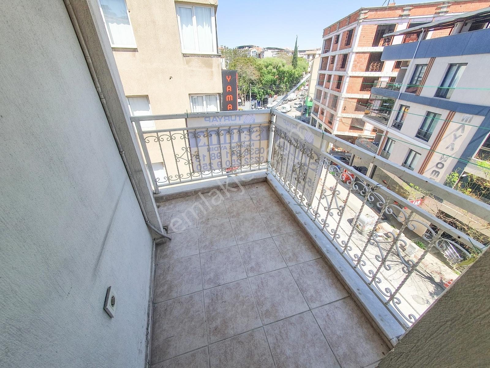 Genç Bina Cadde Üstü, Köşe Cepheli, Ebeveyn B. 2+1 Kiralık Daire - Görsel 15