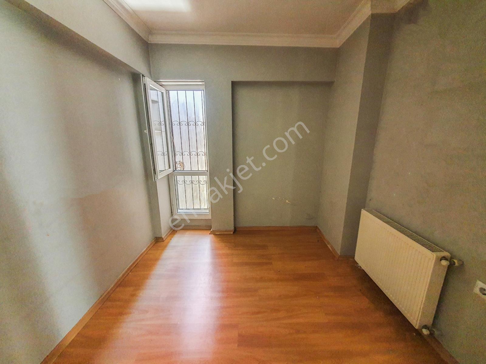 Genç Bina Cadde Üstü, Köşe Cepheli, Ebeveyn B. 2+1 Kiralık Daire - Görsel 4