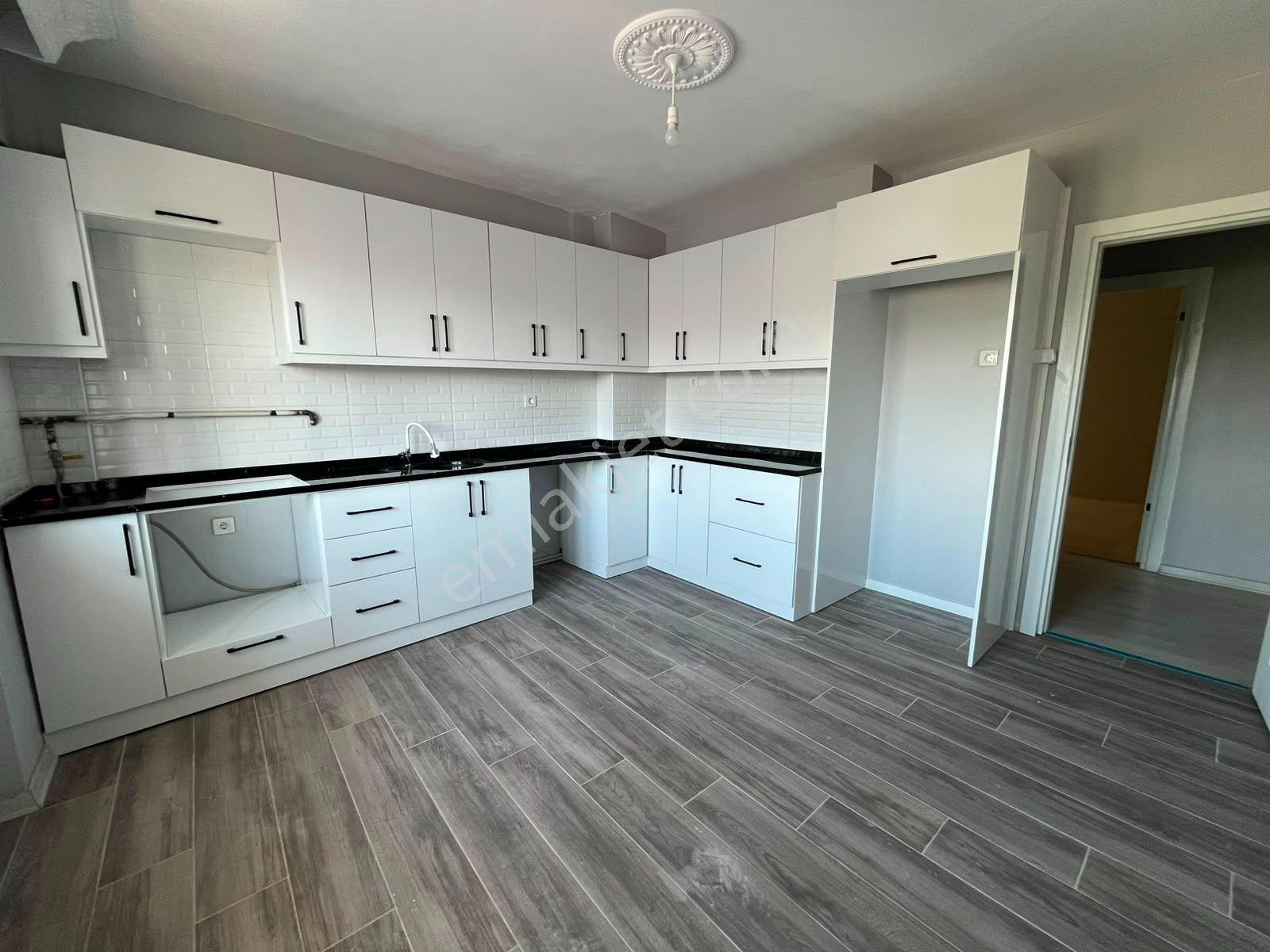 Remax Mavi'den Adapazarı Merkezde Satılık 3+1 - Görsel 5