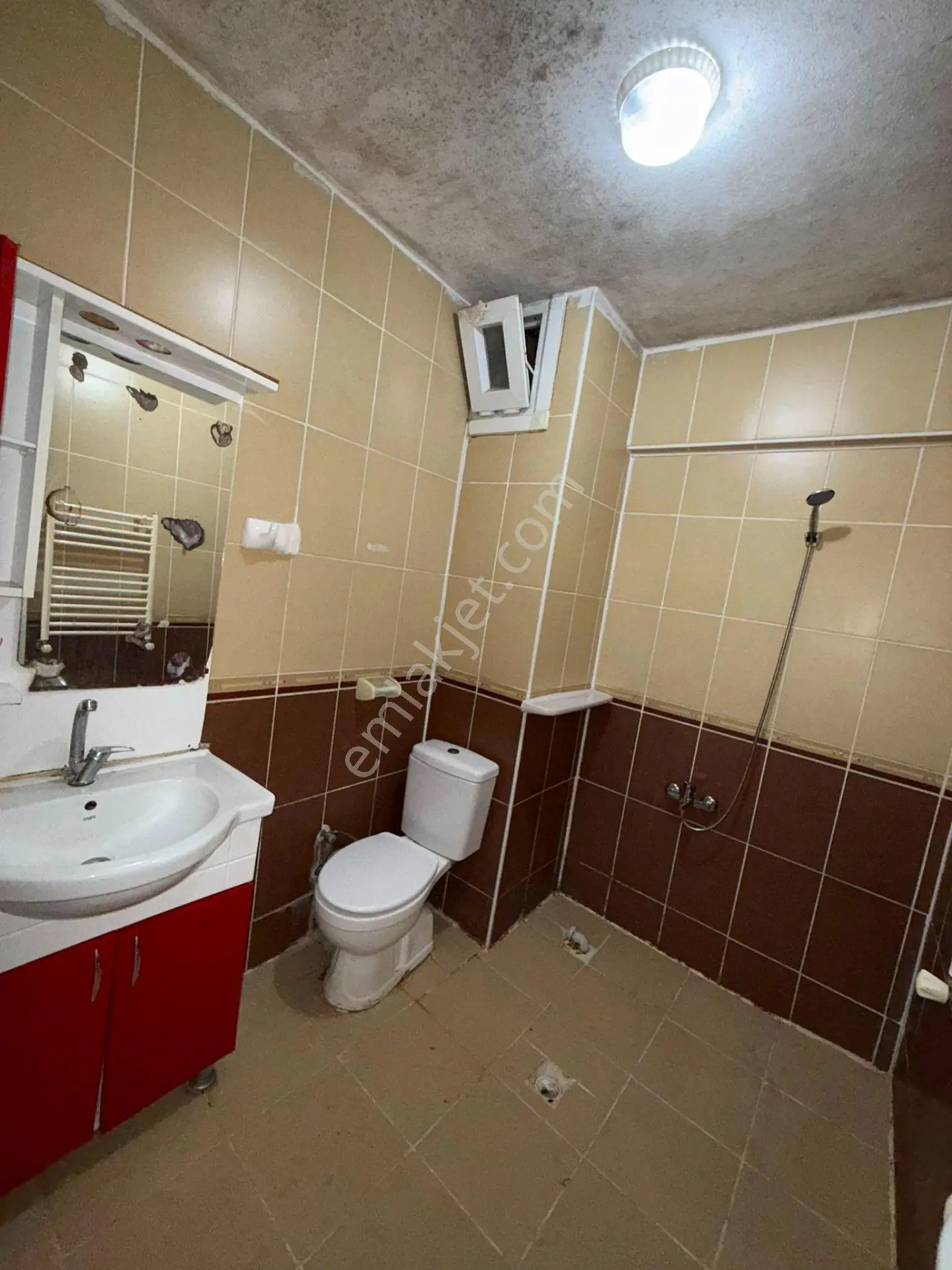 Avcılar Yeşilkent Mahallesi’nde Kiralık 2+1 Daire | 90 M² | 3. Kat | Doğalgaz Kombili - Görsel 4