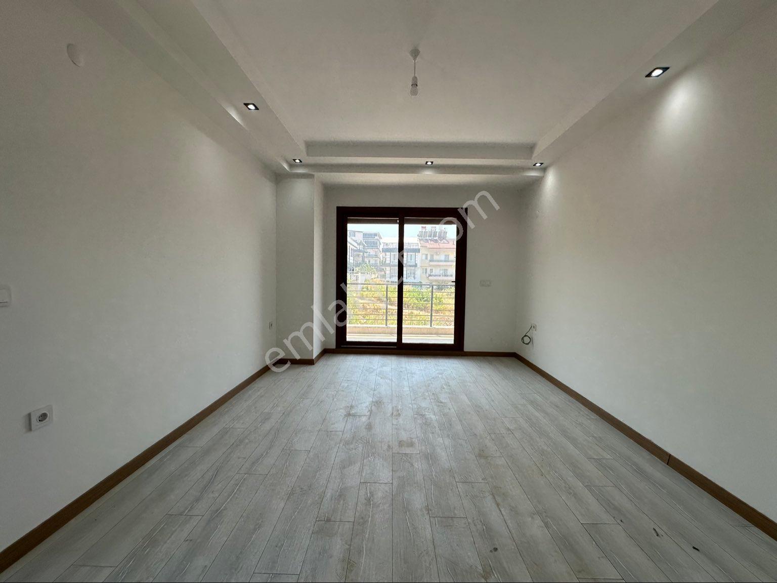 Didimde 5+1 Ayrı Mutfak Kapalı Otopark Müstakil Havuzlu Villa - Görsel 18
