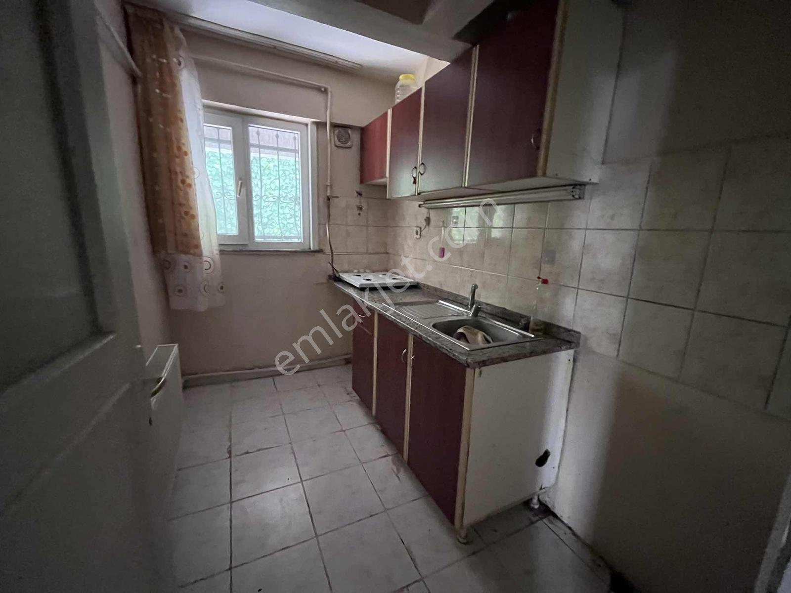 Maltepe Zümrütevlerde Güvenlikli Site İçerisinde Yüksek Giriş2+1 - Görsel 2
