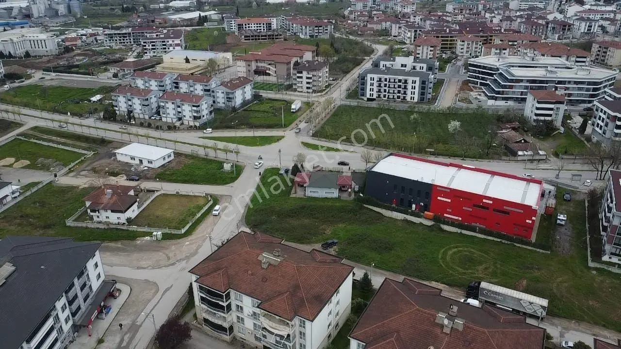Hendek Yeni Mahallesi'nde Satılık Geniş Balkonlu 3+1 Daire - Görsel 4
