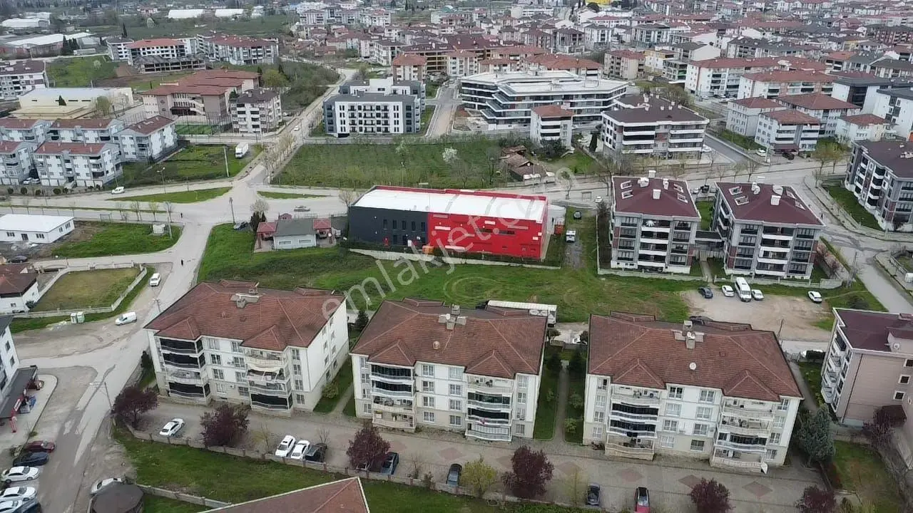 Hendek Yeni Mahallesi'nde Satılık Geniş Balkonlu 3+1 Daire - Görsel 5