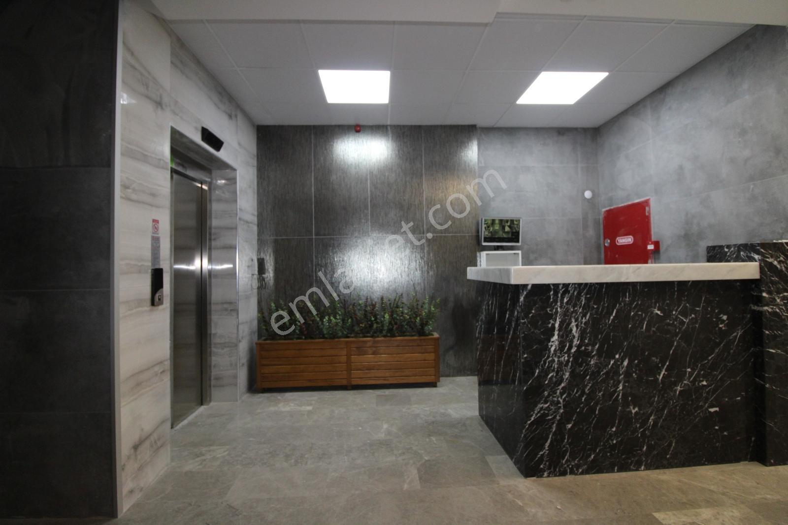 Karabağlar By Office 232 Plaza Ön Cephe Satılık 138 M2 - Görsel 12