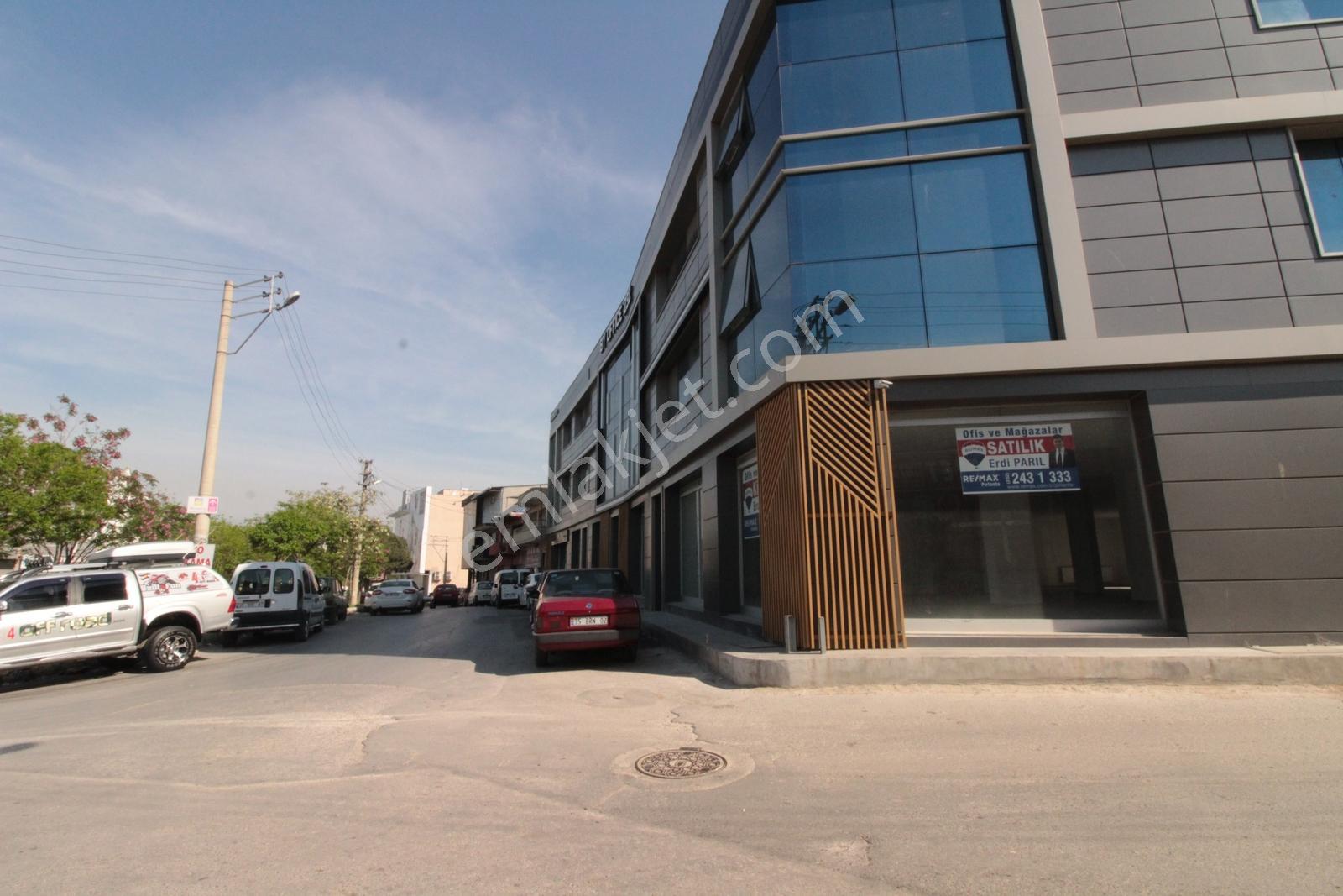Karabağlar By Office 232 Plaza Ön Cephe Satılık 138 M2 - Görsel 24