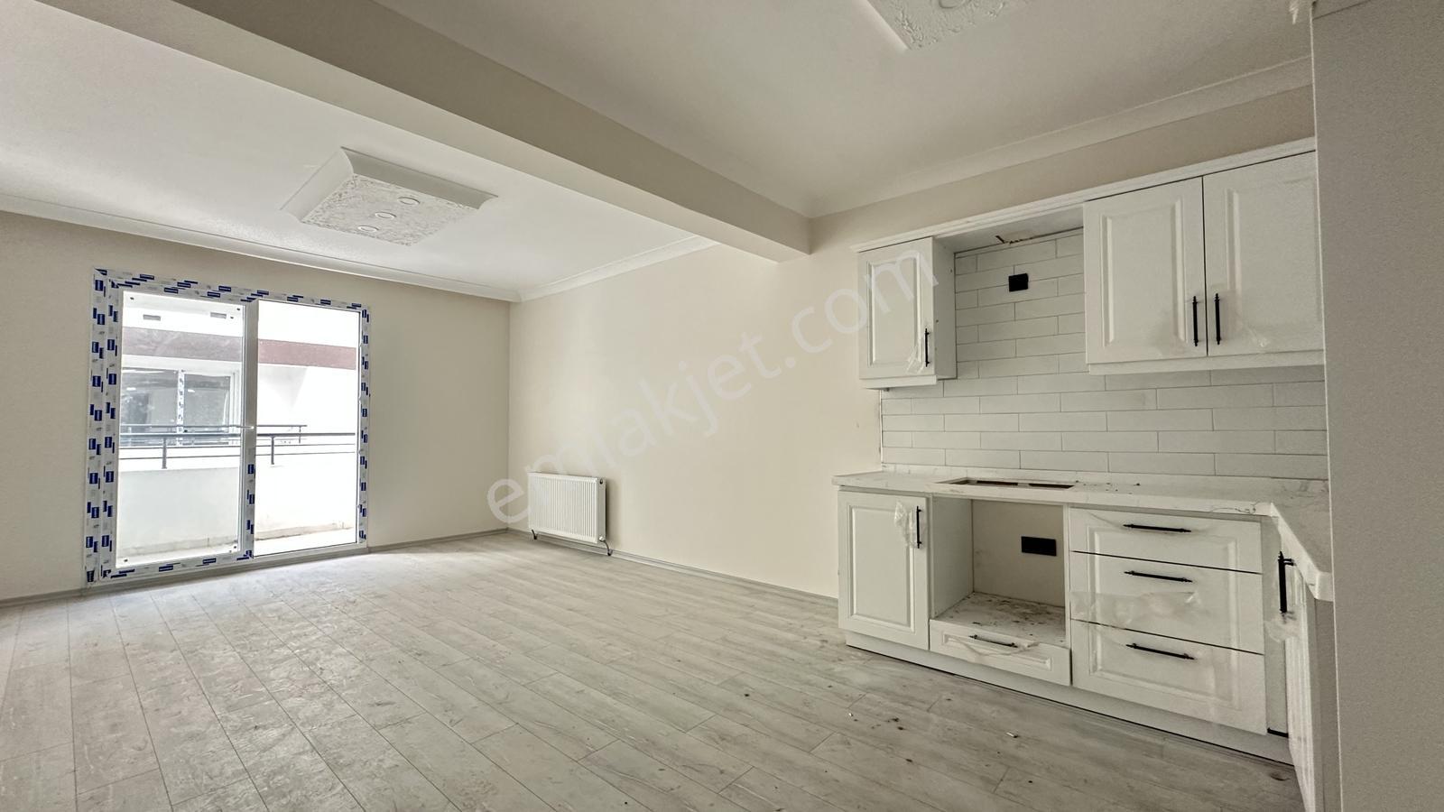 Gömeç Mithatpaşada Doğalgazlı Kiralık 1+1 Daire - Görsel 11