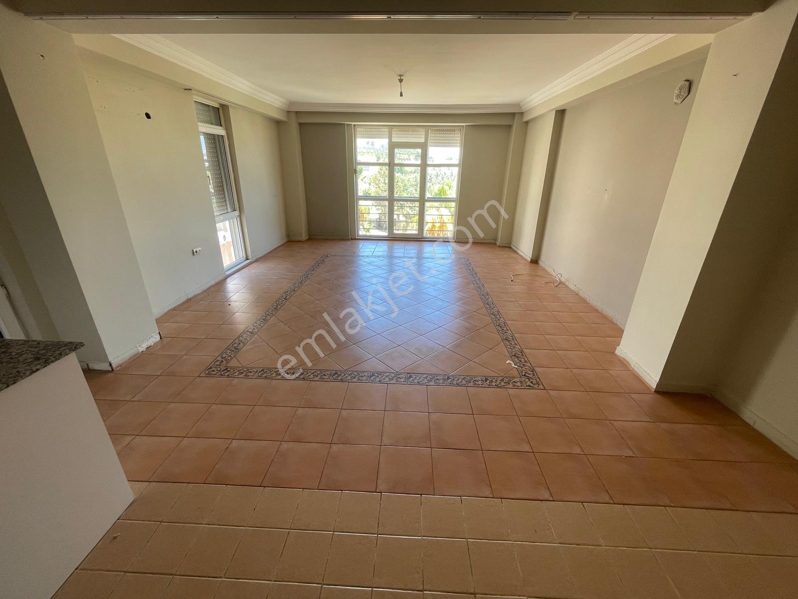 Sitede Asansörlü 3+1 Geniş Kiralık Daire - Görsel 17