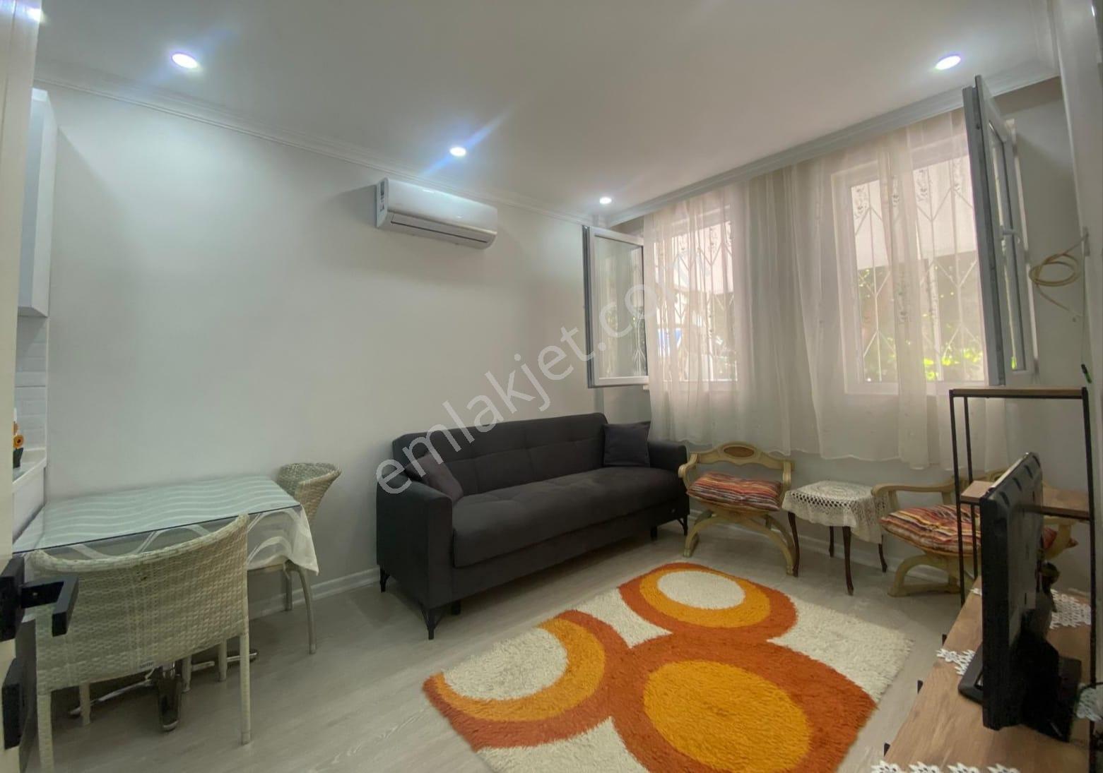 Zerdalilik Mahallesinde B.onat Caddesi Yakını Full Eşyalı 1+1 - Görsel 2