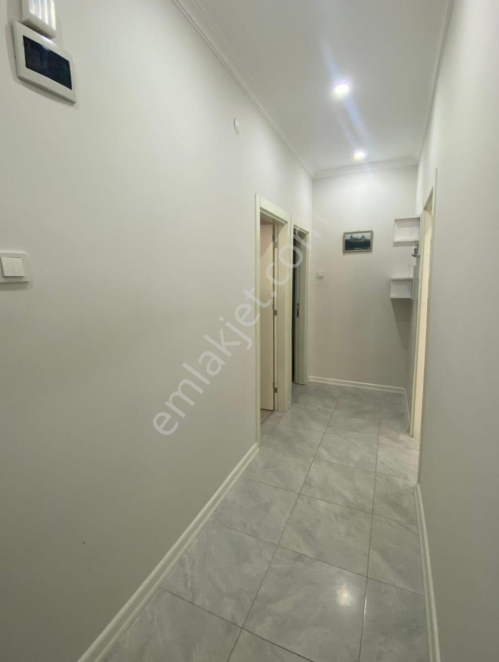 Zerdalilik Mahallesinde B.onat Caddesi Yakını Full Eşyalı 1+1 - Görsel 8
