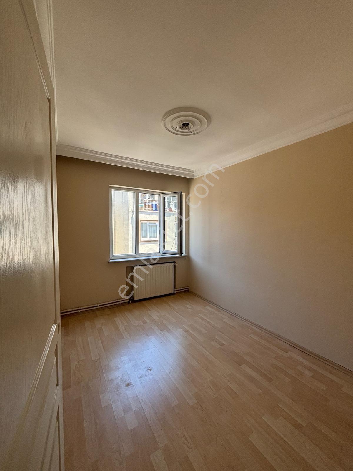 Altıparmak Gül Apartmanı'nda Geniş,ferah,bakımlı Kiralık Daire! - Görsel 8