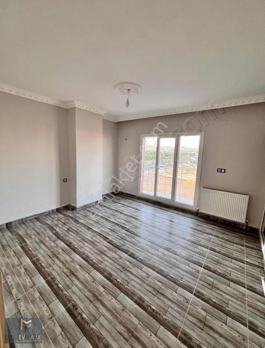 Marev Emlaktan Kiralık 3+1 Daire - Görsel 2
