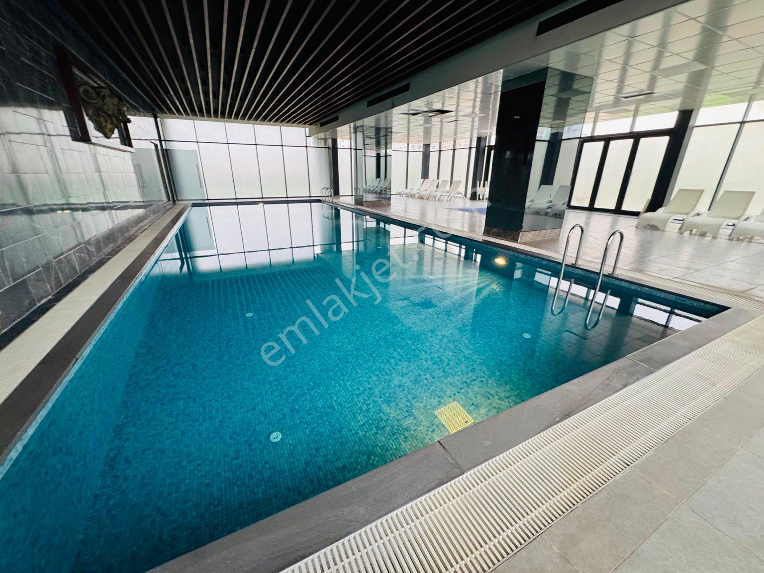 Referans Güneşlide Kiralık Tam Eşyalı 1+1 Daire - Görsel 24