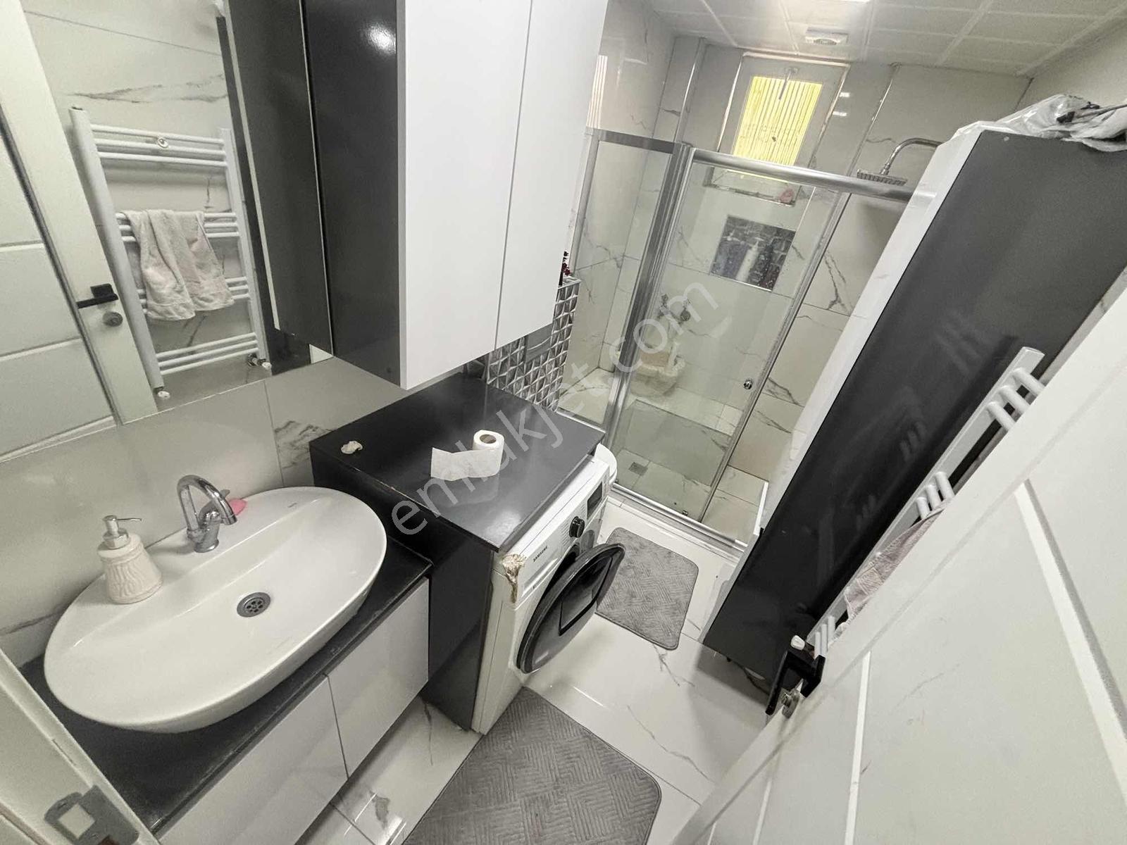 A L C Den Metro Yakını Yapılı Siteiçi Salon Bağımsız 3+1 Satılık - Görsel 8