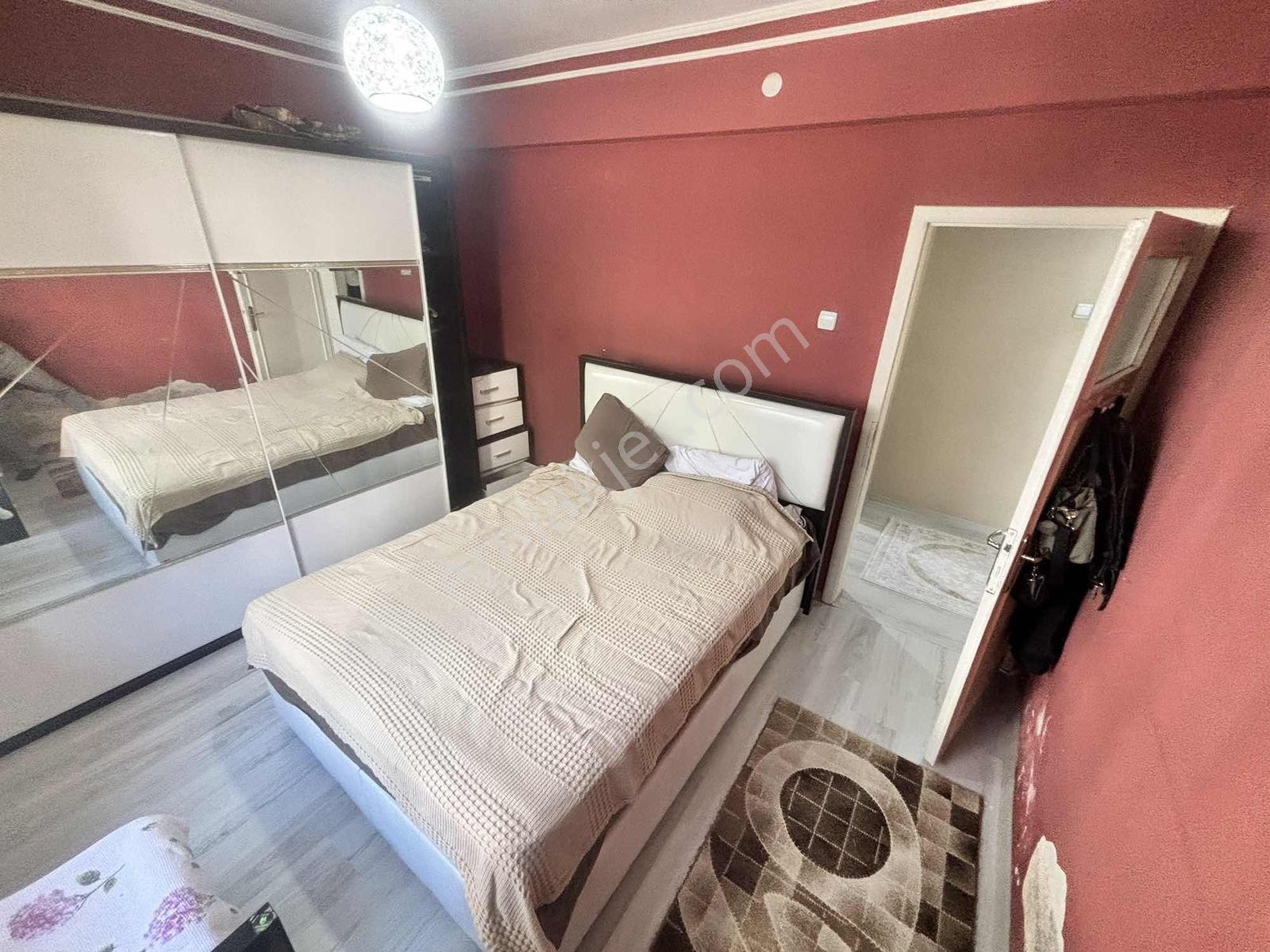 A L C Den Metro Yakını Yapılı Siteiçi Salon Bağımsız 3+1 Satılık - Görsel 15
