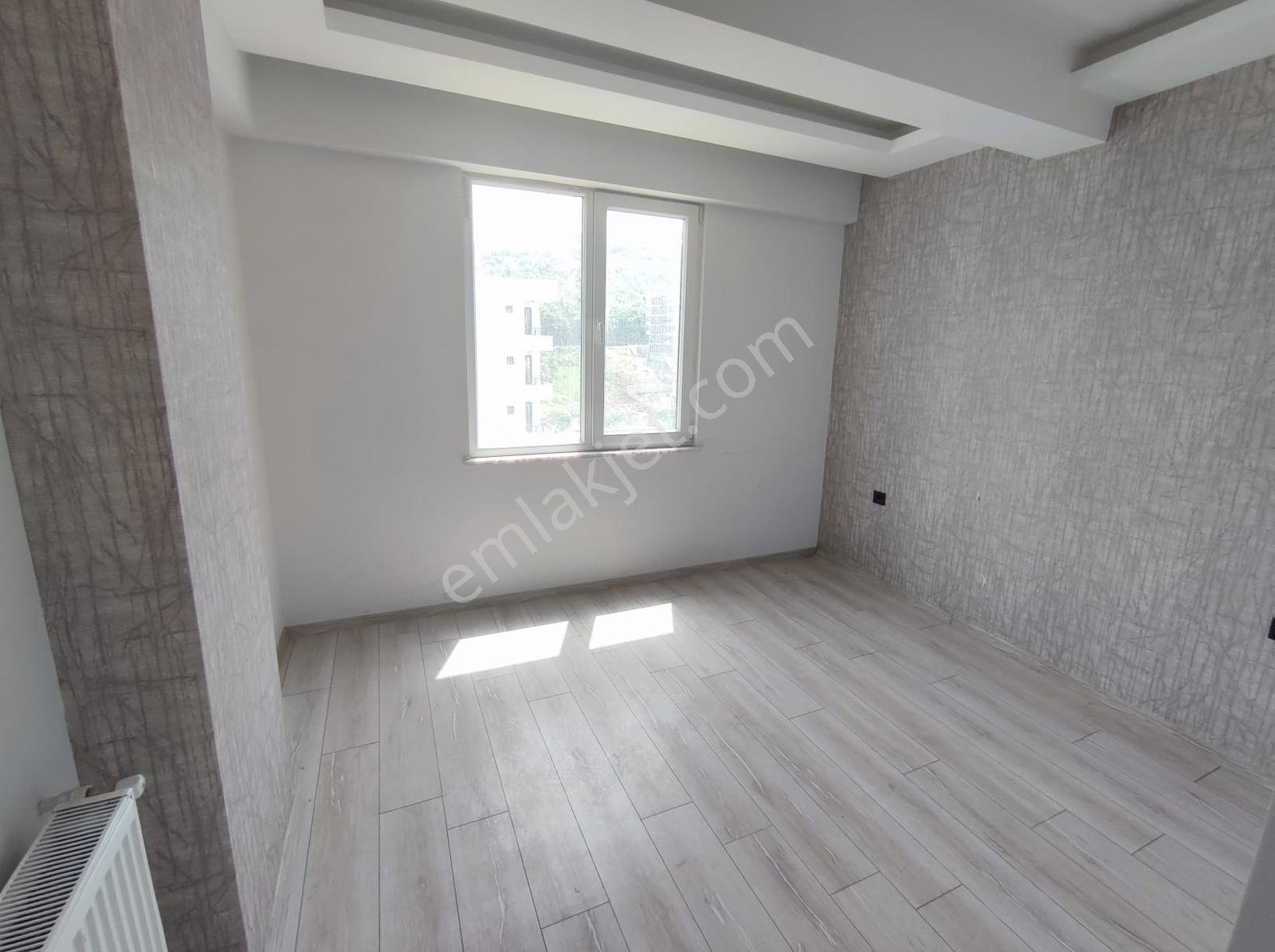 Remax Parladan Körfez Mahallesinde Eşyasız Satılık 1+1 Daire - Görsel 3