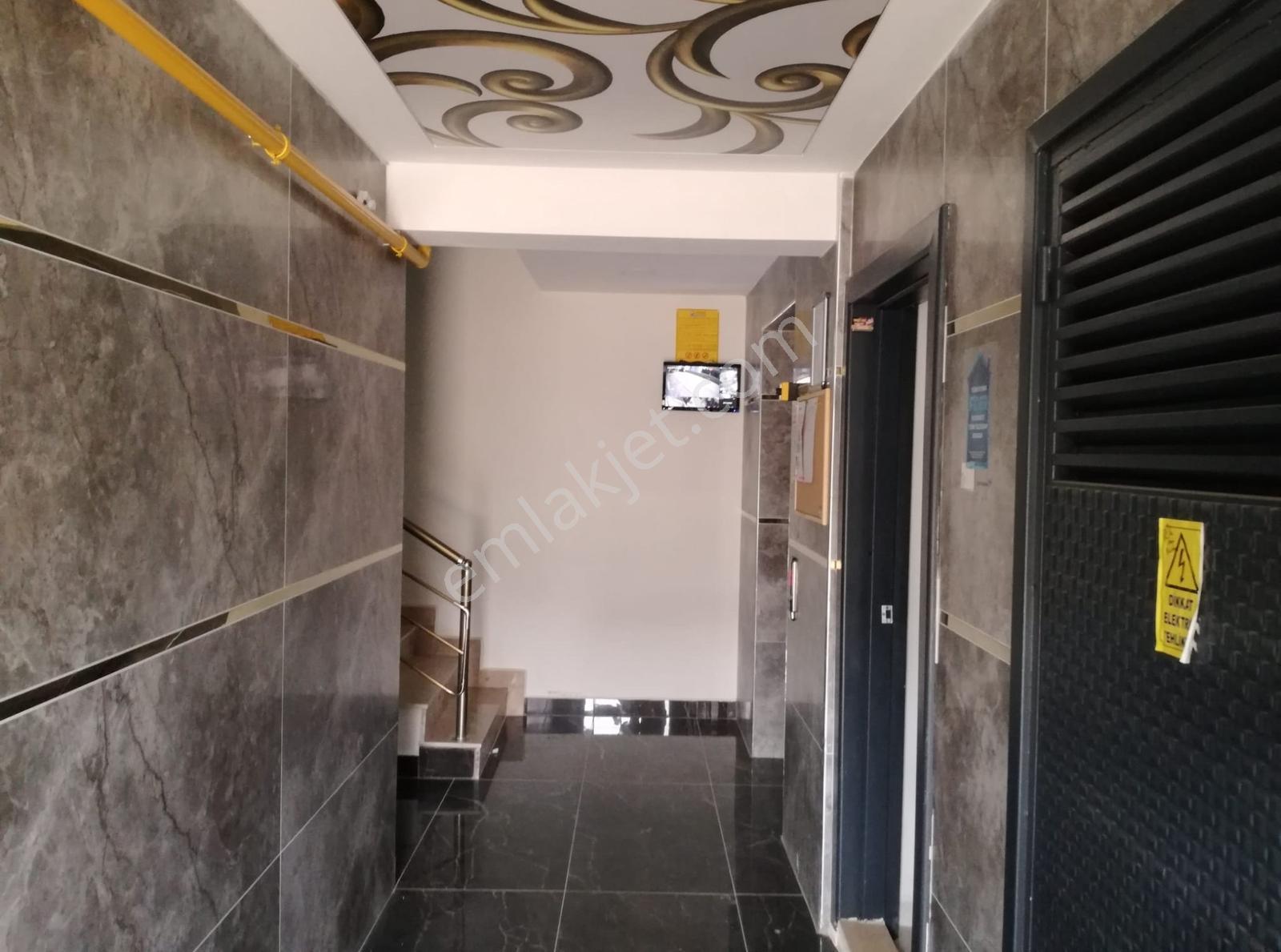 Remax Parladan Körfez Mahallesinde Eşyasız Satılık 1+1 Daire - Görsel 10