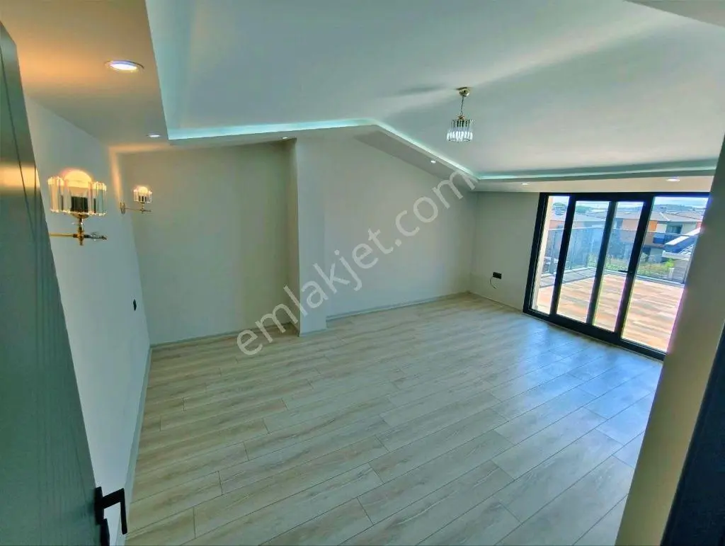 Uytundan Gürede Müstakil Havuzlu Ultra Lüks 5+1 Satılık Villa - Görsel 30