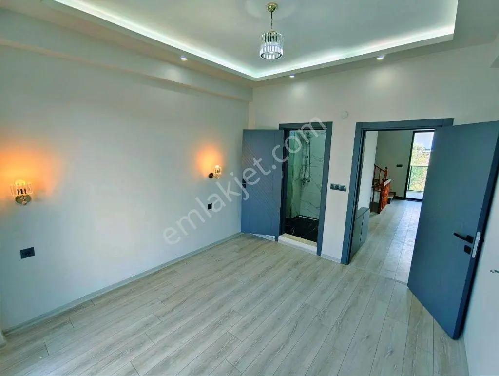 Uytundan Gürede Müstakil Havuzlu Ultra Lüks 5+1 Satılık Villa - Görsel 32