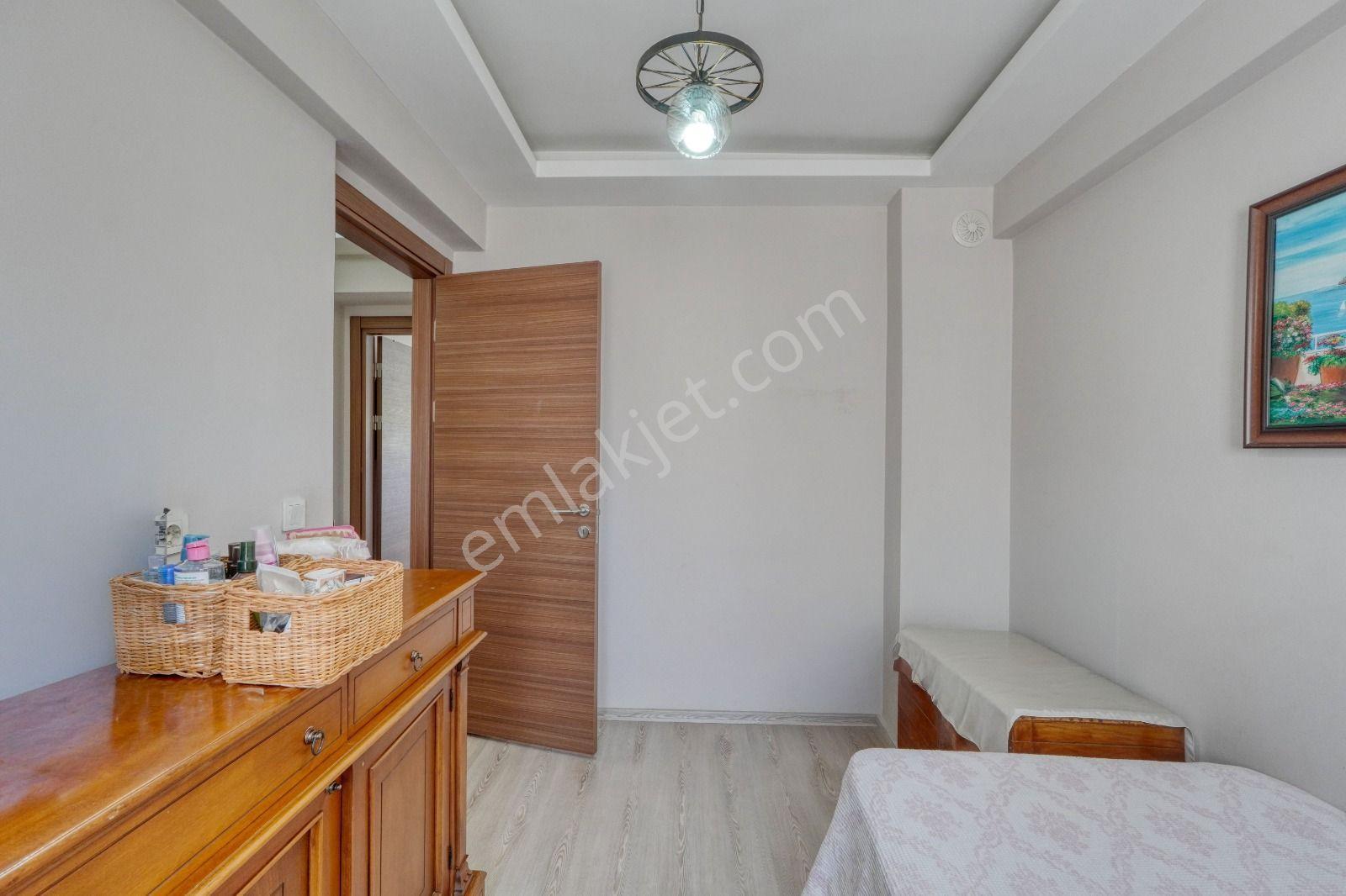 Bornova İnönü'de Müstakil Tadında 4+2 Lüks Dubleks - Görsel 12